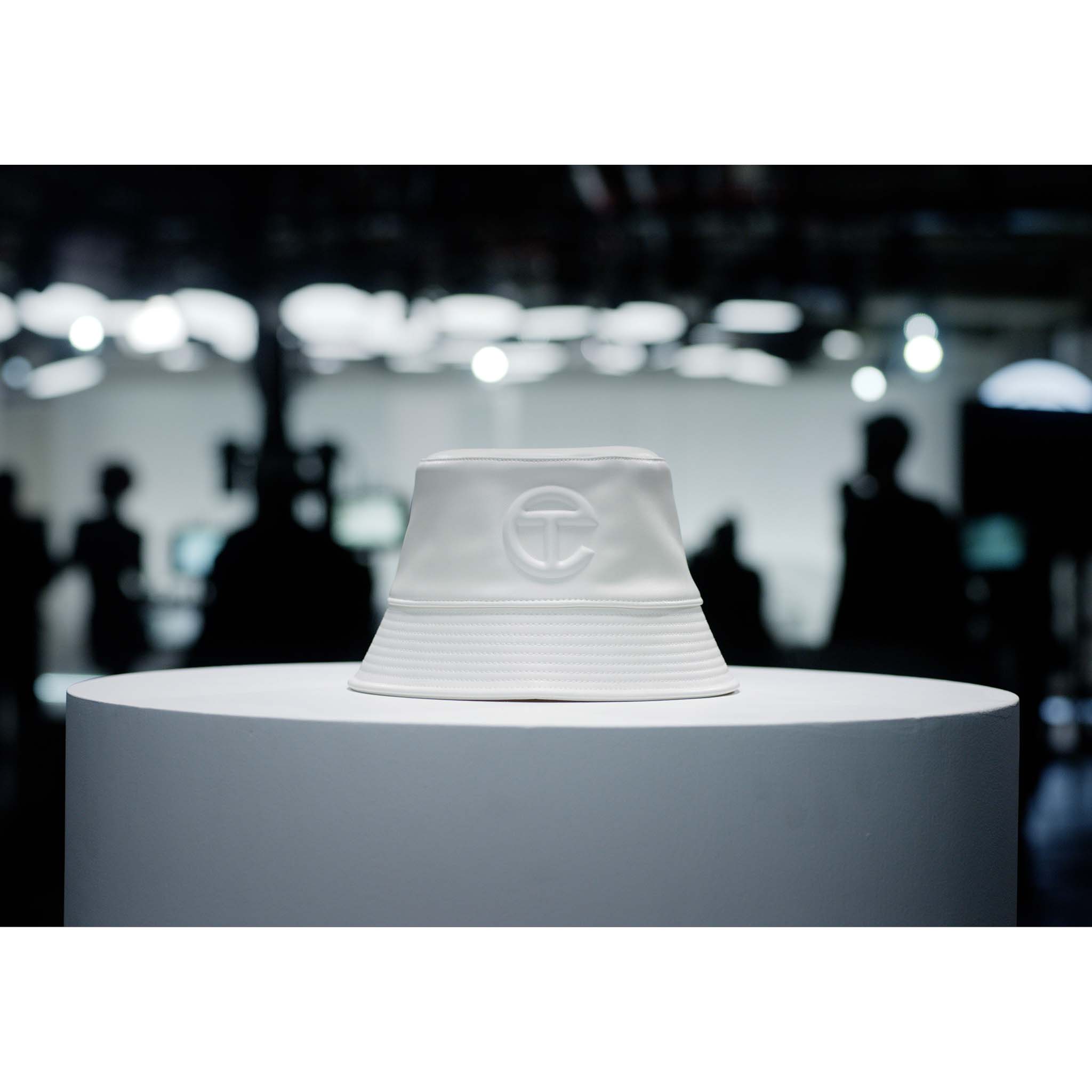 TELFAR-BUCKET-HAT-WHITE-SPPINNING_2bc498ce-bc66-4022-bd53-3823961751c2