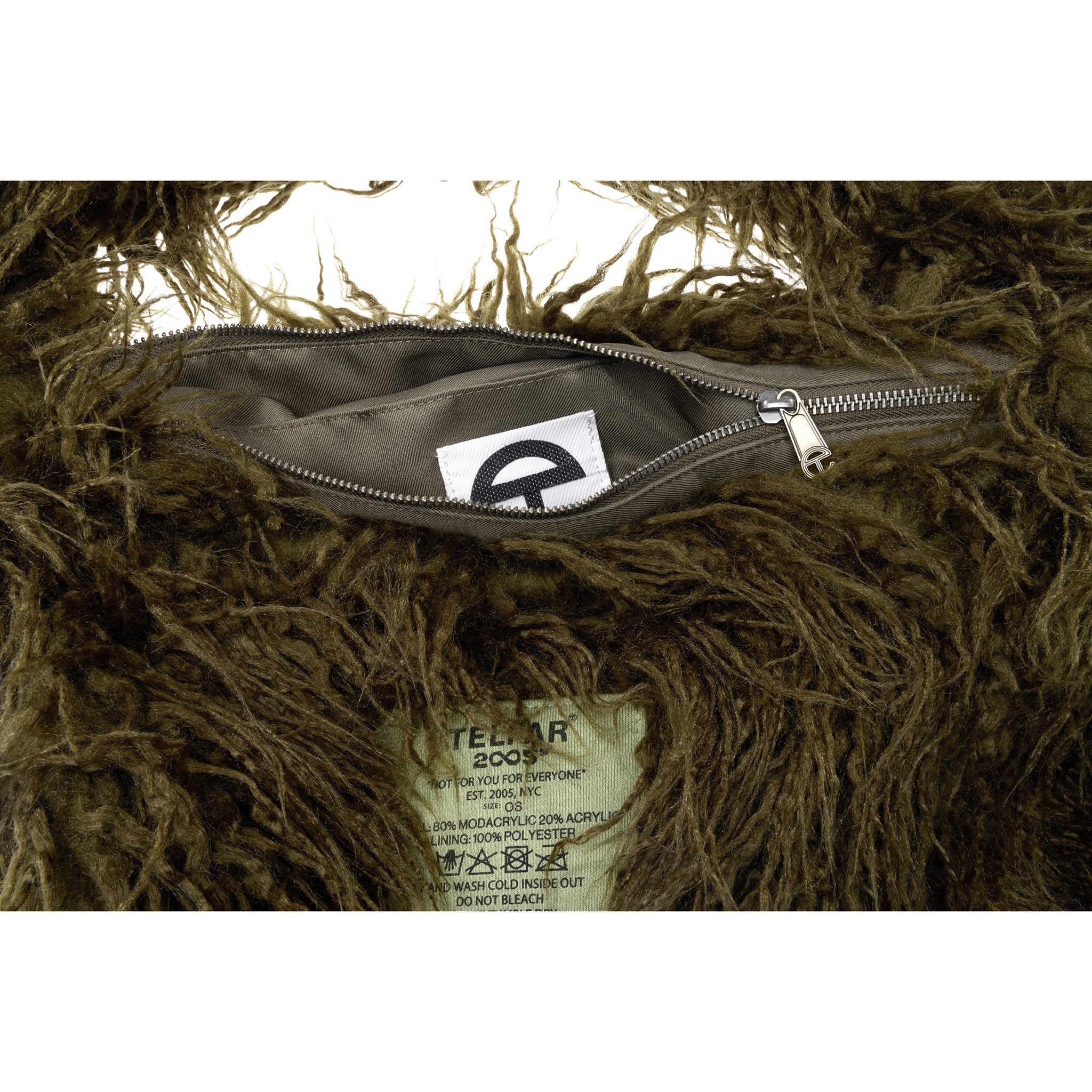 TELFAR-CANAL-FUR-HOBO-JUNGLE-DETAIL_bebe657d-cfbe-4c68-a22e-4e0a2eae61ec