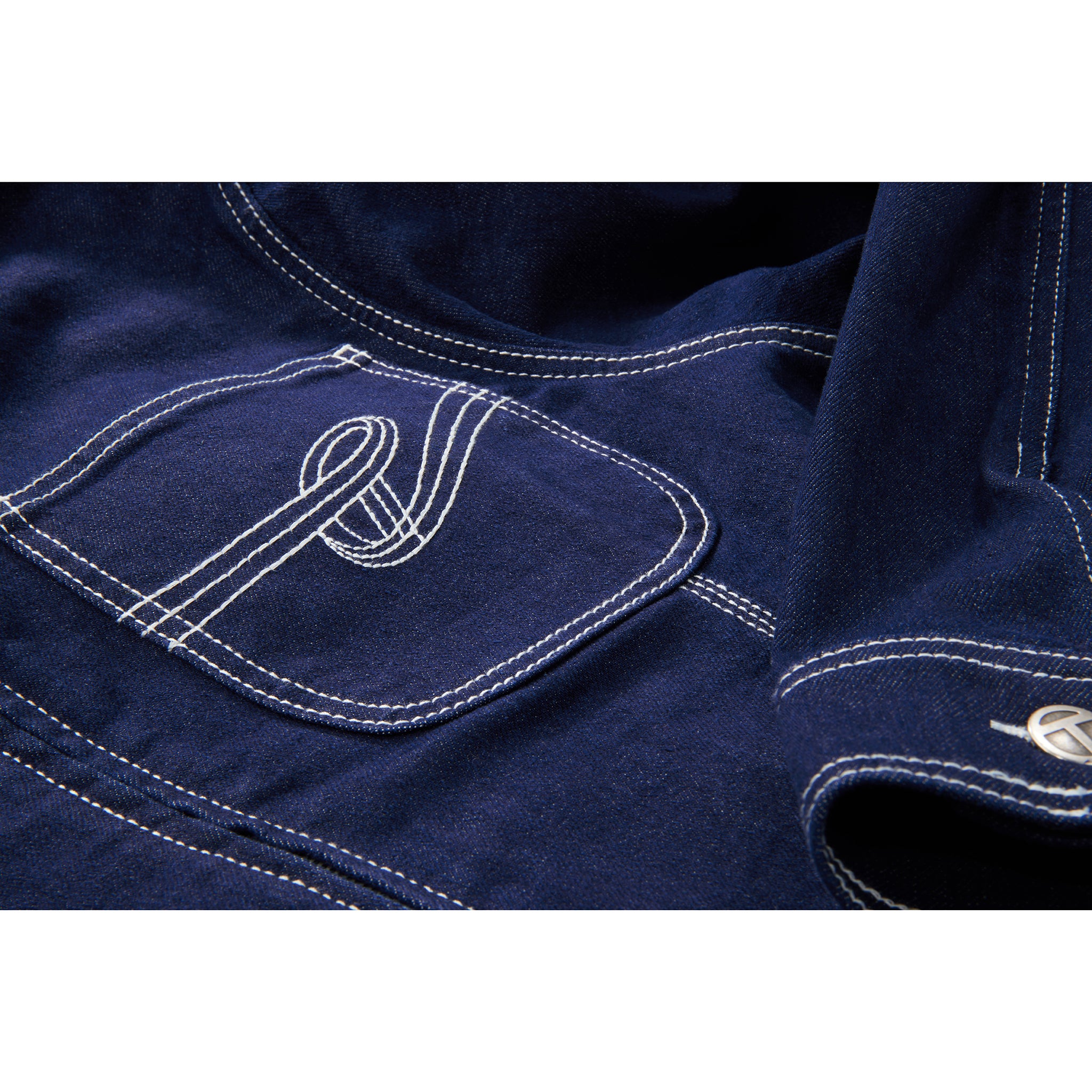 TELFAR-JEAN-JACKET-BLUE-DETAIL-02_3f22fb65-6337-4760-9b9e-0e09df845578-1