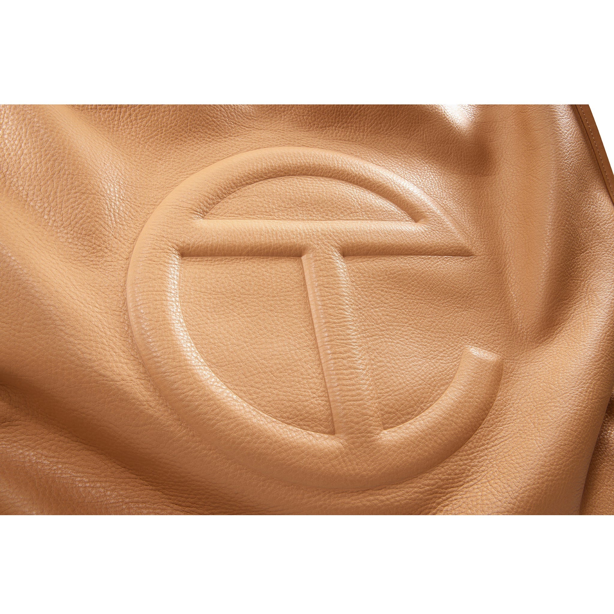 TELFAR-LARGE-CARRY-BAG-DESERT-LOGO-DETAIL