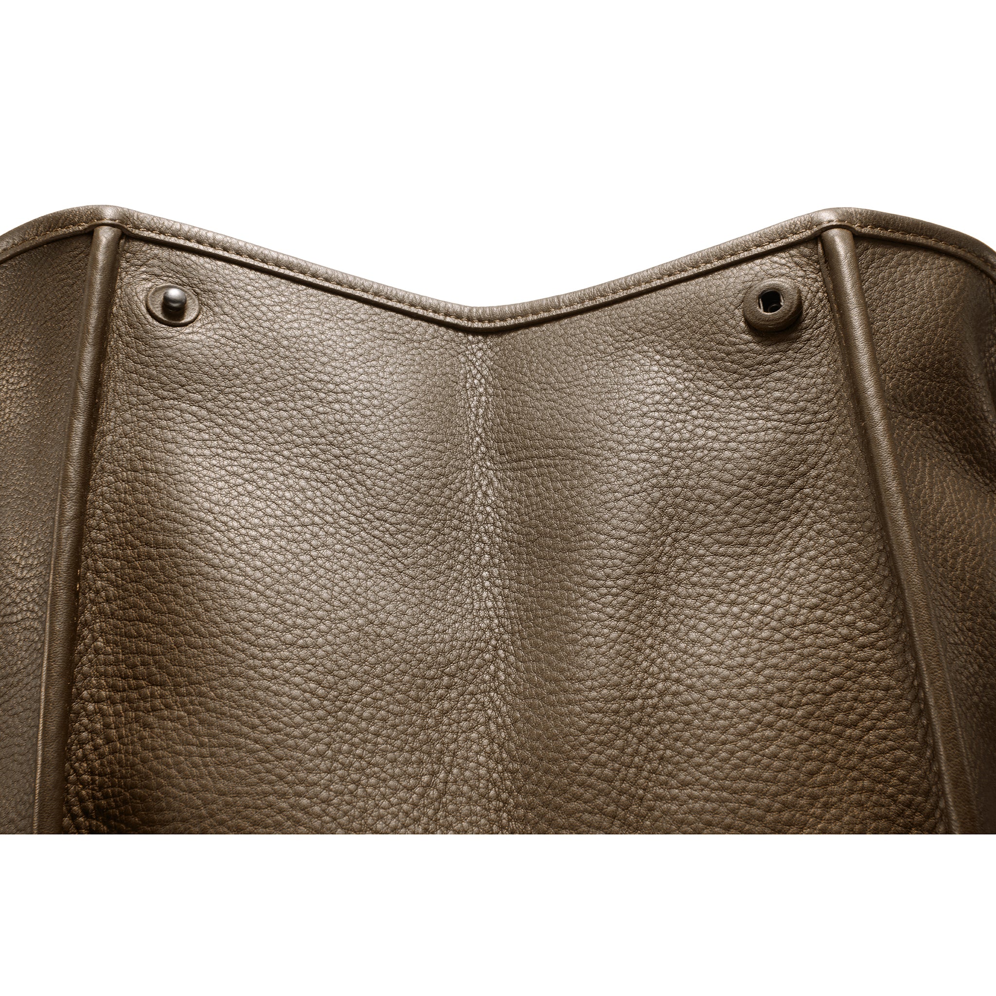 TELFAR-LARGE-CARRY-BAG-UMBER-SNAP-DETAIL