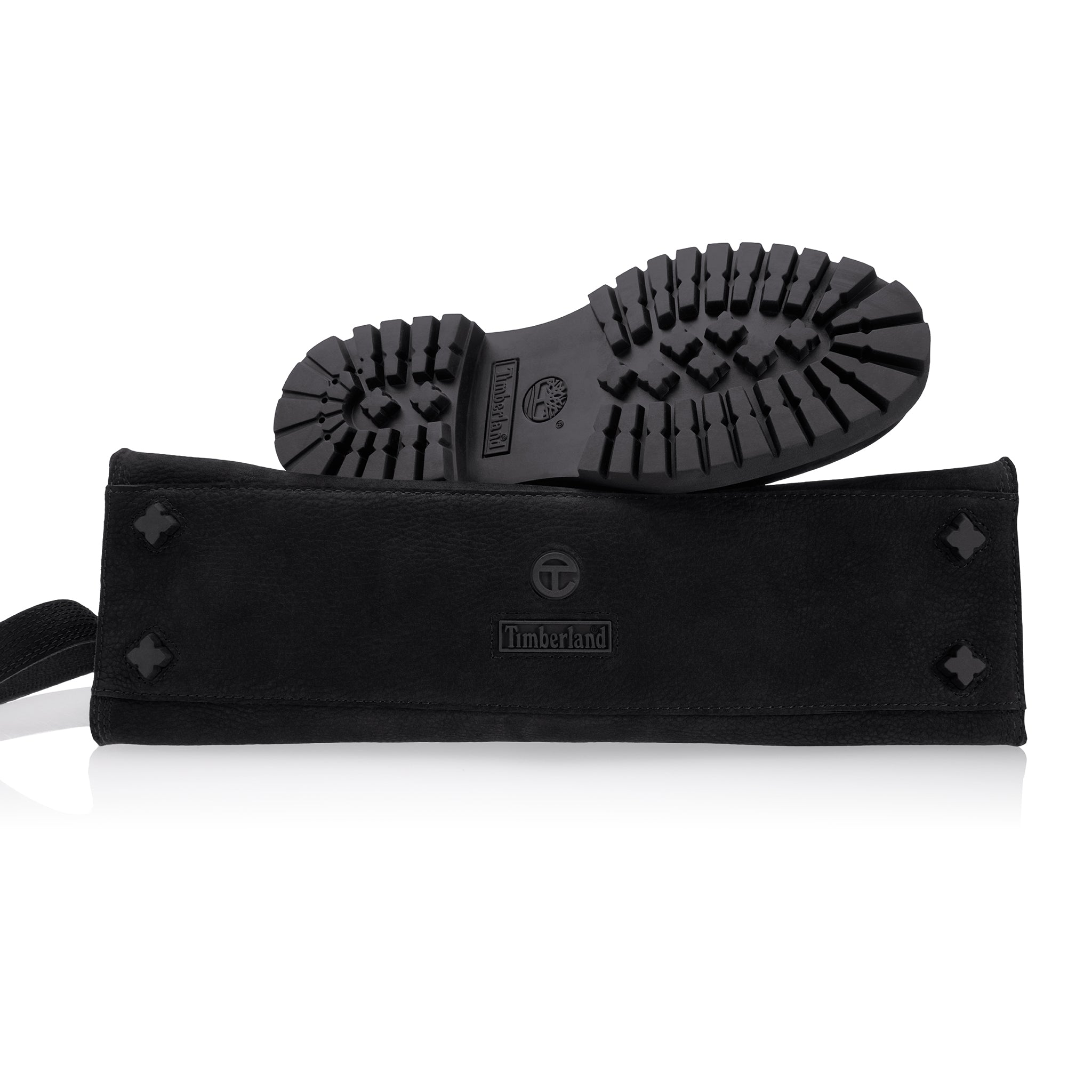 TELFAR-TIMBERLAND-MEDIUM-SHOPPER-BLACK-FEET-DETAIL_01-1