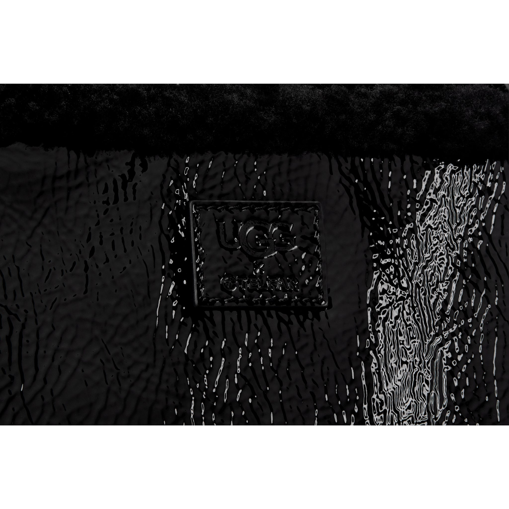UGG-TELFAR-MEDIUM-CRINKLE-SHOPPER-BLACK-DETAIL-2